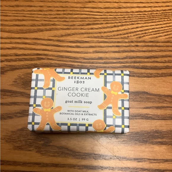 Beekman 1802 3 different
3.5-oz Goat Milk Bar Soap with different scents. - Picture 3 of 6